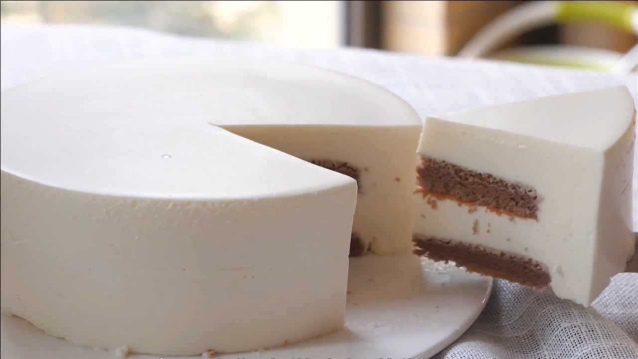 想吃蛋糕不用买,教你在家做牛奶慕斯巧克力蛋糕,奶香十足超好吃_腾讯