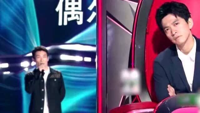 赵紫骅深情演唱《一滴泪的时间》,沧桑的磁性嗓音里,诉说着太多的故事!