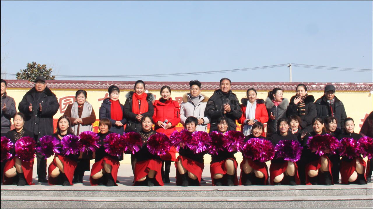 莒南县沂蒙红色文艺轻骑兵小分队赴坊前镇东川村专场演出视频