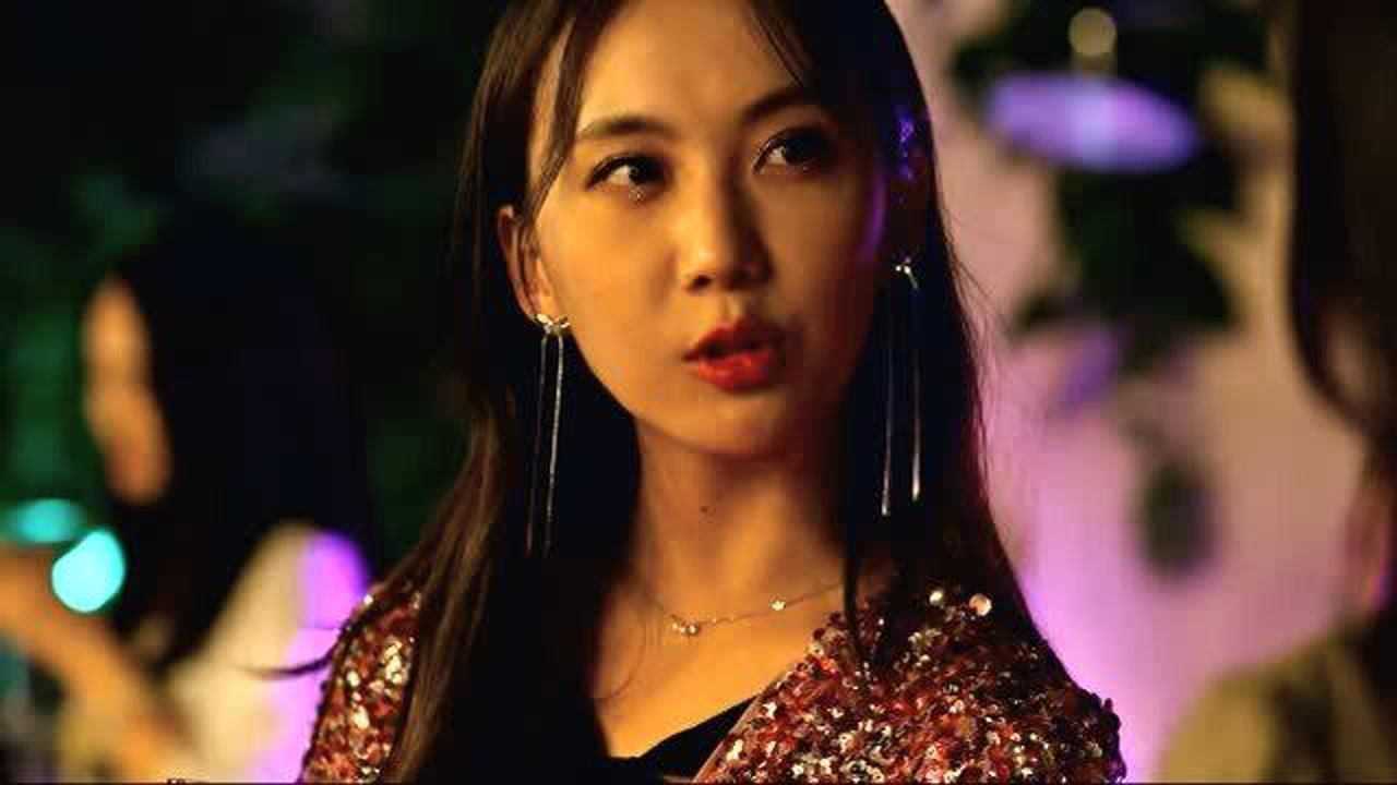 美女被大少下药迷晕_高清