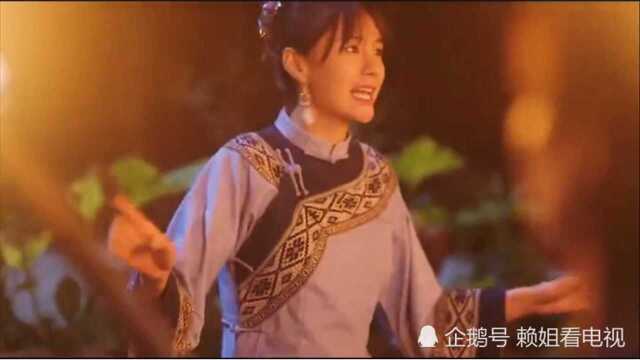 江山如此多娇,停电了村民点起万千篝火,给女记者拍家长的灯火照片!