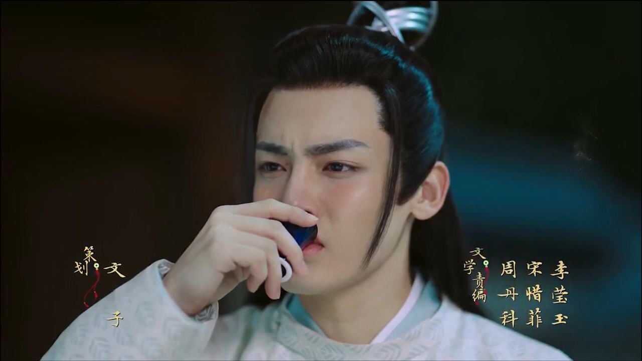 班婳和石晋订婚容瑕伤心抹泪在大婚当天带着大队人马来抢亲