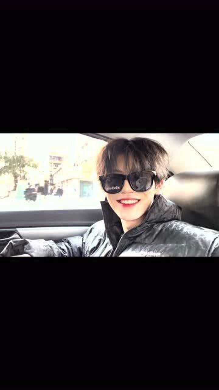 追爱的一事无成,追张南倾吧