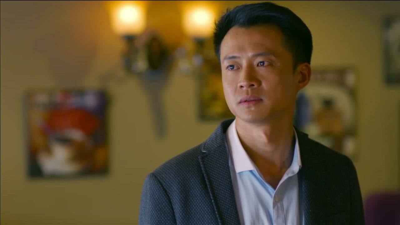 拥抱星星的月亮:小雨陷害明月,许冲说出一个秘密,她当场崩溃远走他乡