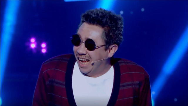 白凯南现场模仿吴孟达,连脚步和口音都十分相似,白凯南模仿明星