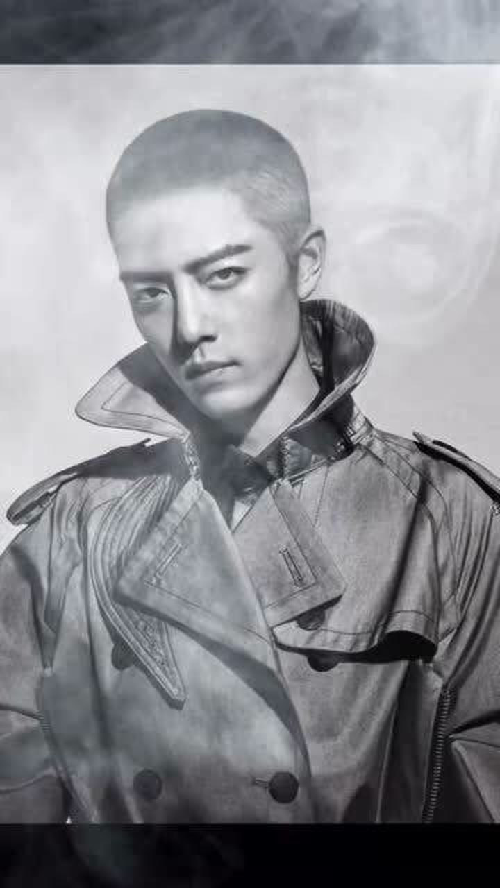 肖战的新发型!他的寸头真是荷尔蒙爆棚啊