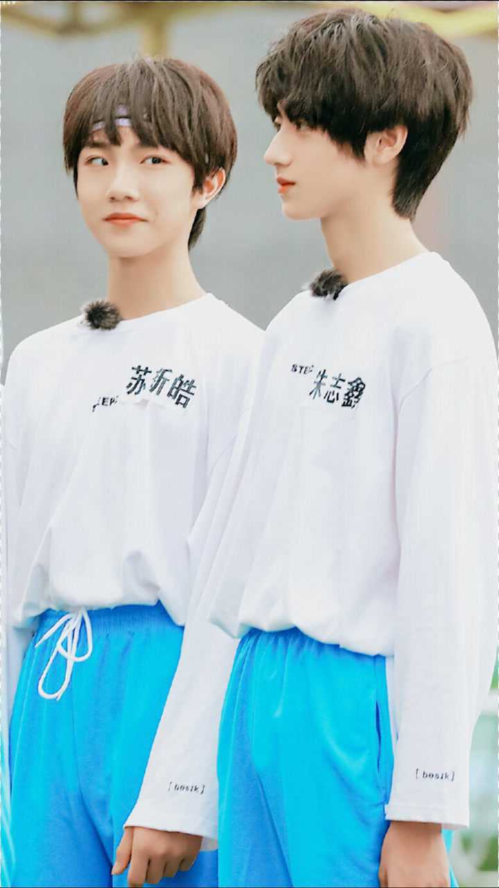 tf三代朱志鑫的古装苏新皓看的移不开眼这个妹妹就很有灵性