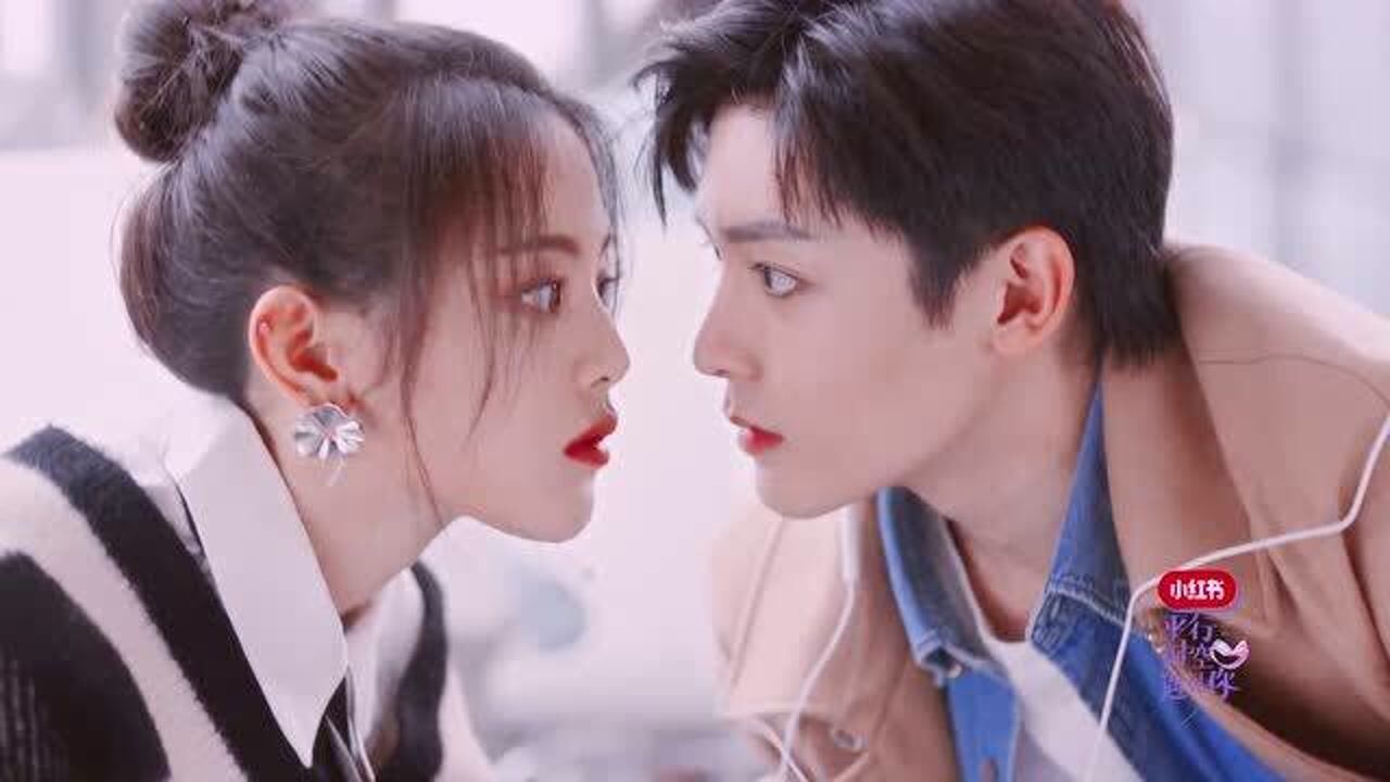 杨超越x侯明昊搂腰吻戏甜疯了颜值简直要逆天啊