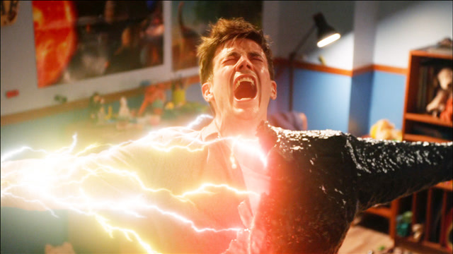 闪电侠被血魔附身,黑化强十倍!