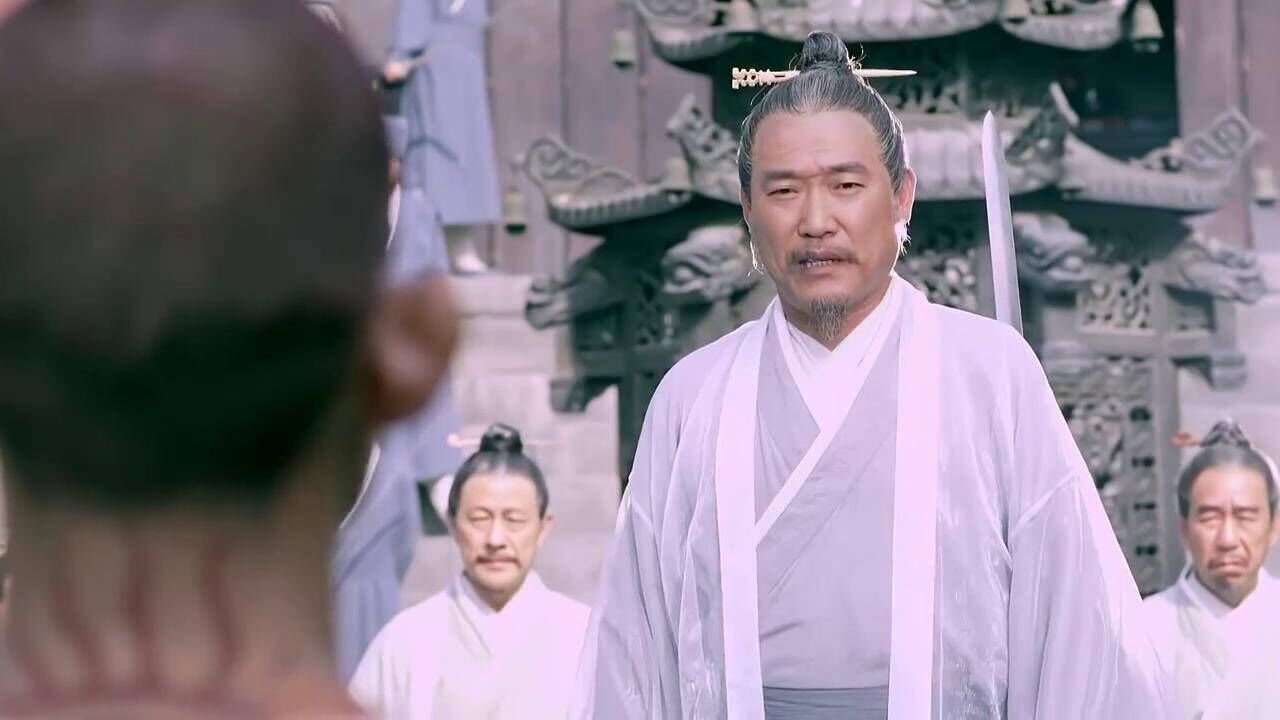 新侠客行:张三武功高强,面对武当掌门人天虚道长,轻松取得胜利