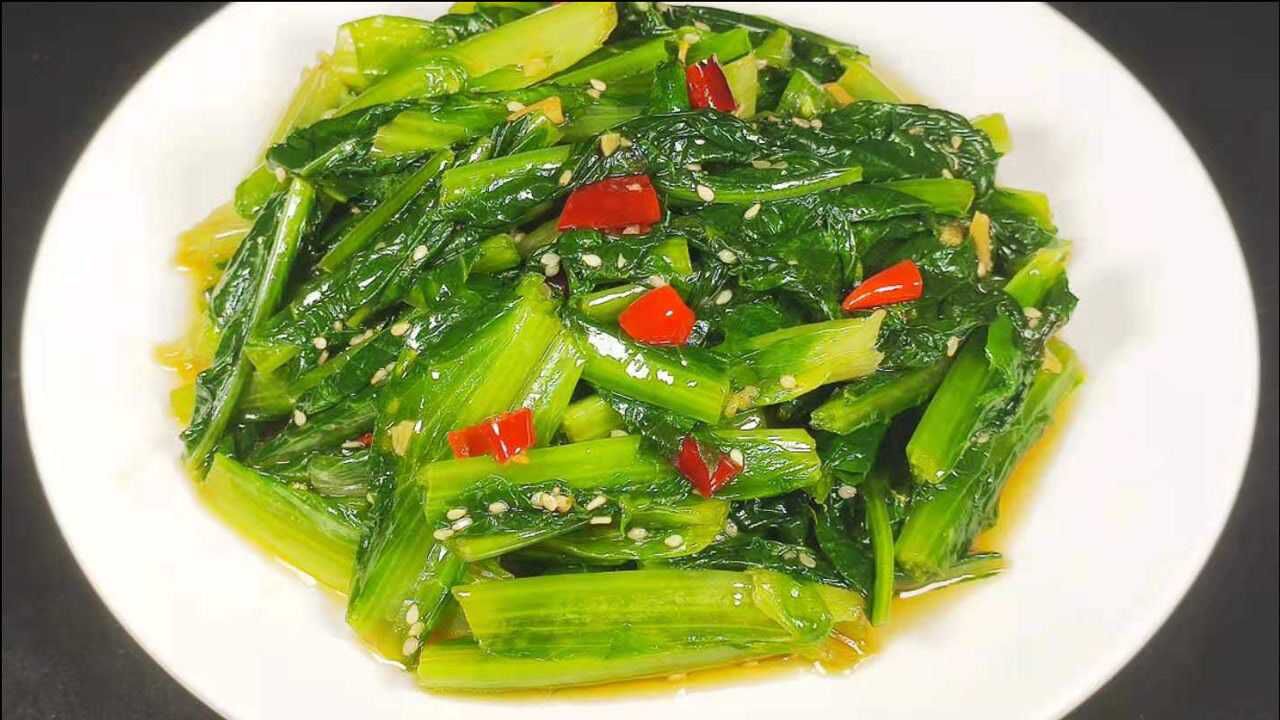 油麦菜也能做出好吃的凉拌菜香辣脆嫩酸香可口几分钟就能做好