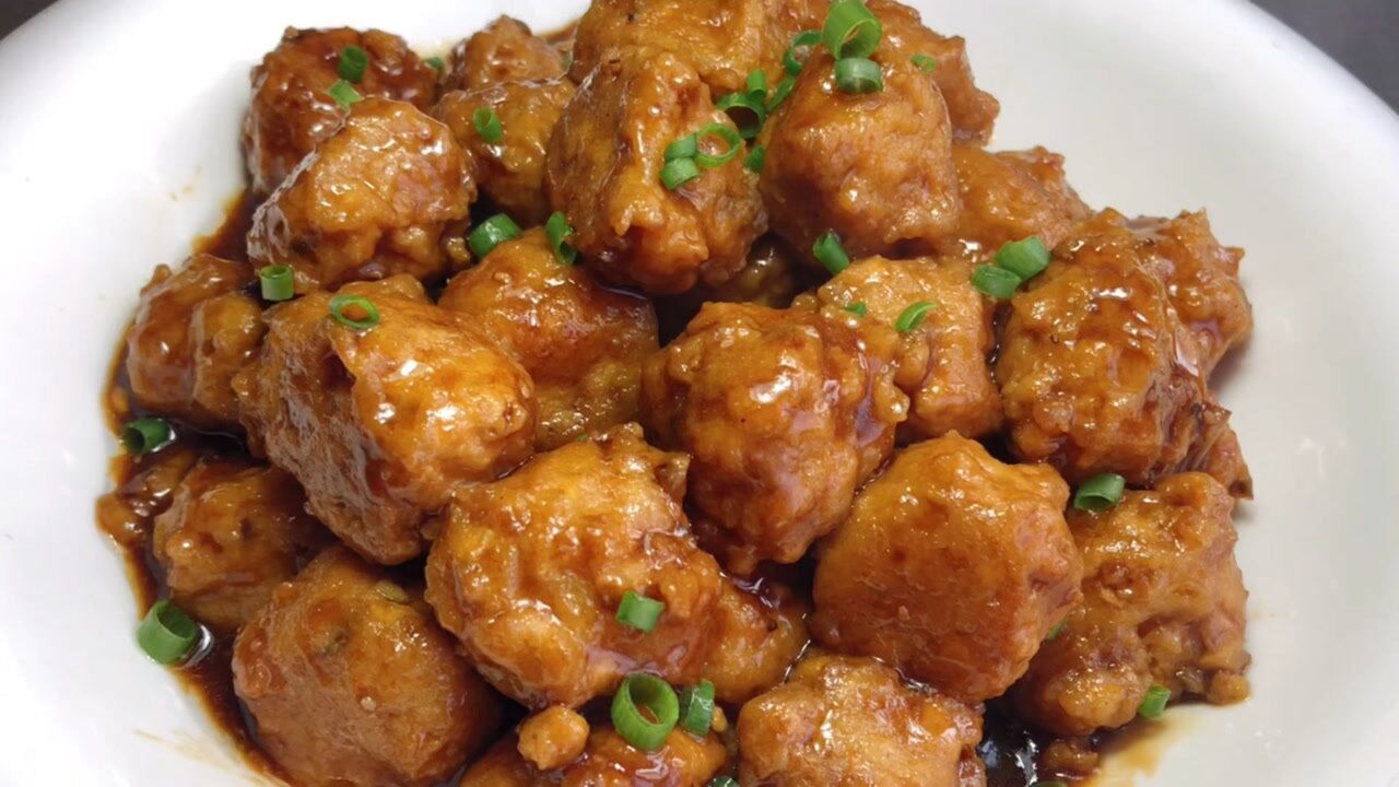 厨师长教你红烧豆腐丸子的家常做法,步骤详细,软嫩入味下酒又下饭