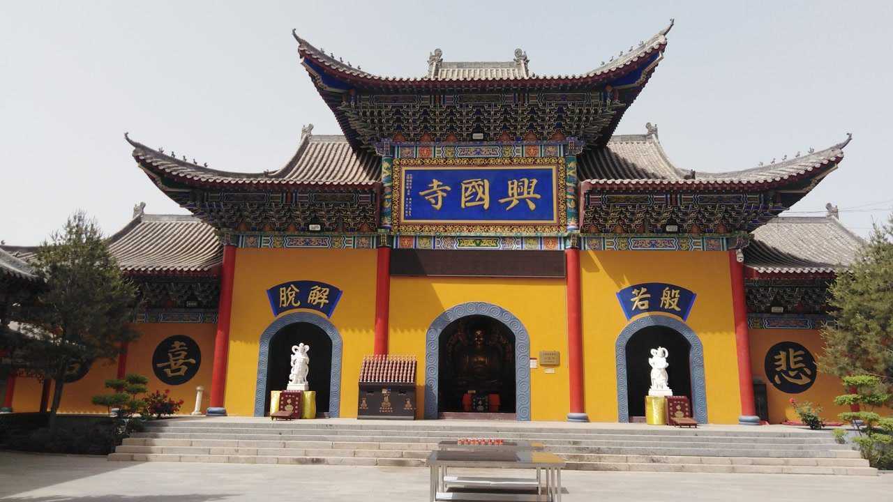 定州市兴国寺,始建于北宋年间,殿宇恢宏