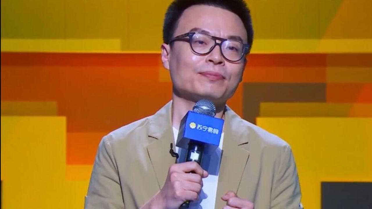 当了领导程璐,回顾曾经的职场过往,自己的老板跪着也要把他管下去!