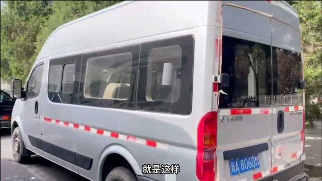 房车共享时代来了,这样可以住4个人的房车,租一年才28000元