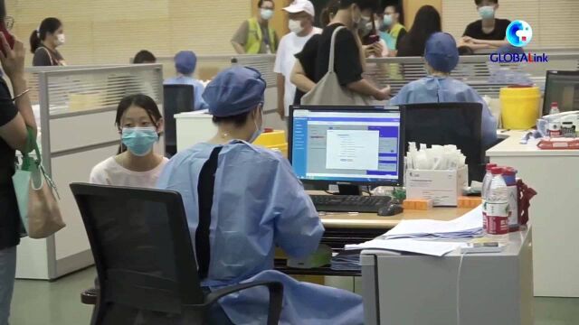 全球连线|种“苗”很便捷 上海为12岁以上台胞子女接种新冠疫苗