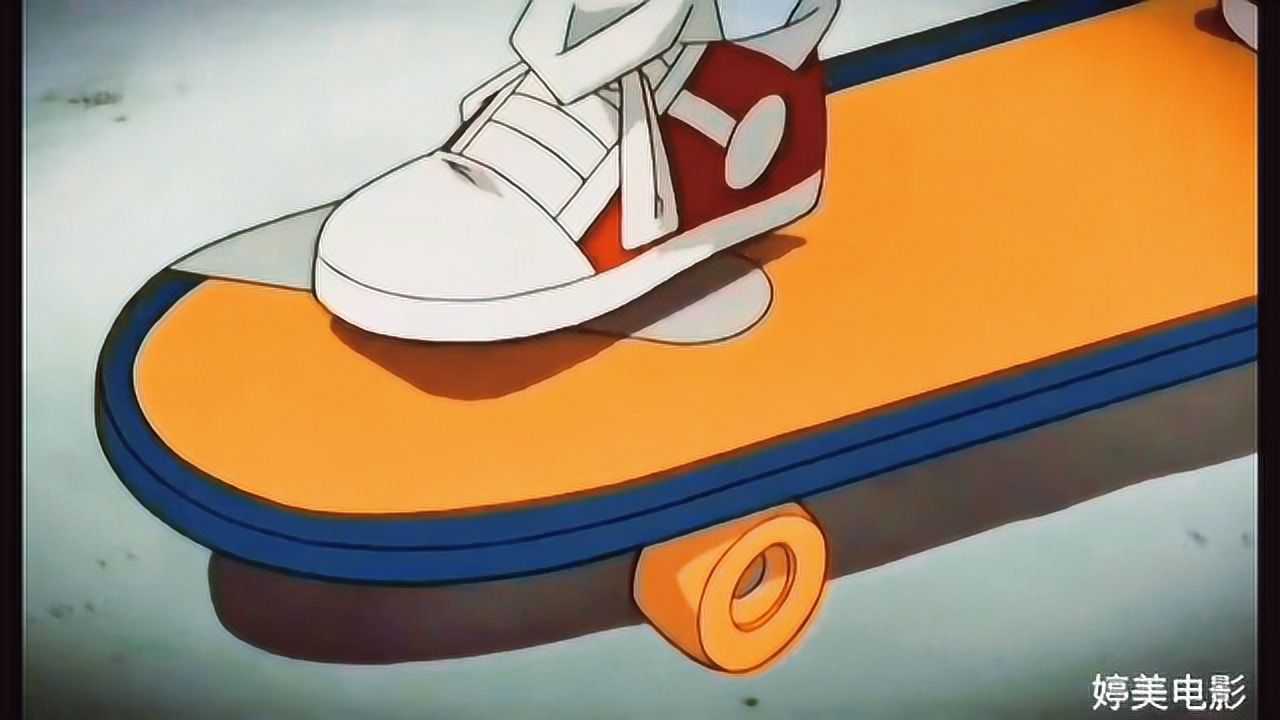 柯南滑滑板越来越帅了,耍帅动作也熟练了