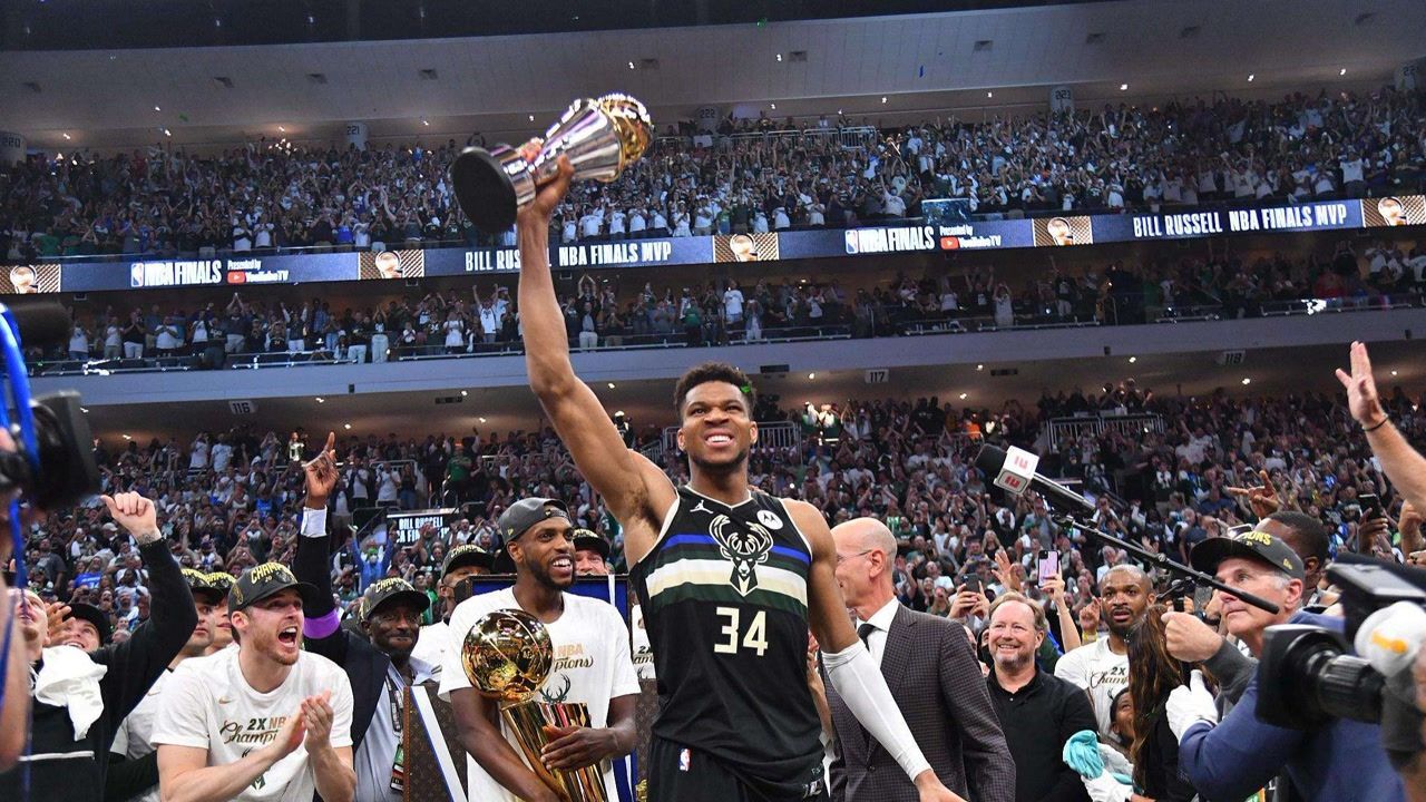 2021nba总决赛字母哥封王!如今老詹库里会同意吗_腾讯视频