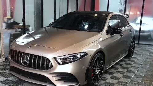 奔驰a180漆面原厂amg山灰改色哑面车漆质感整车看着更加运动