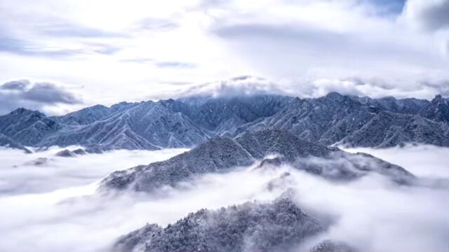 雪山雪景