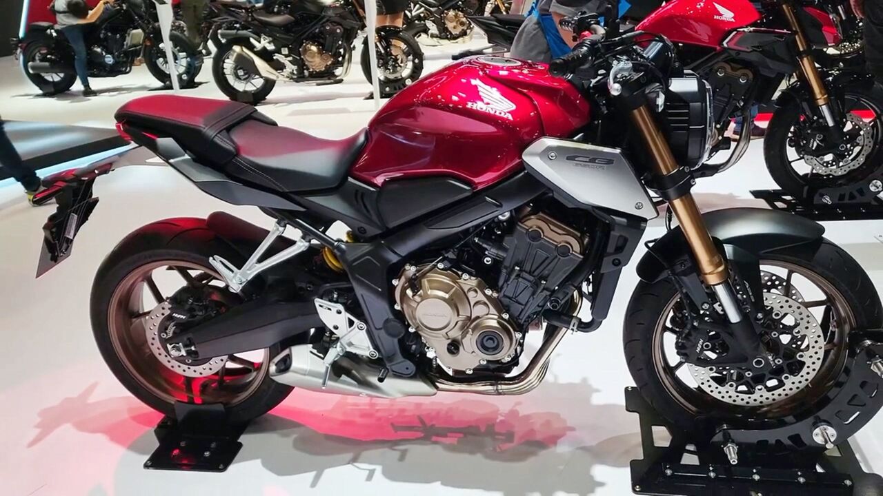 新車實拍,本田cb650r中排量復古街車,動力強顏值高,質感真不賴