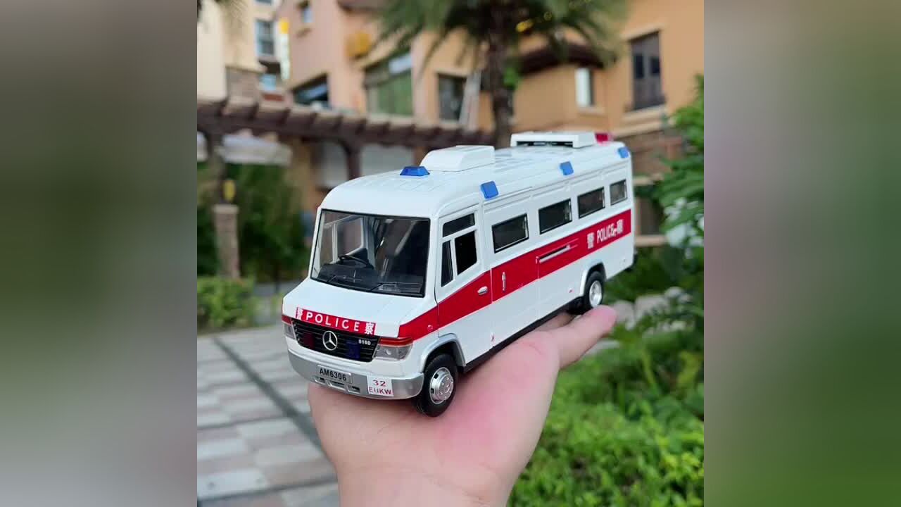 奔驰威雷汽车模型中央电视台cctv香港警车仿真合金儿童玩具车_腾讯