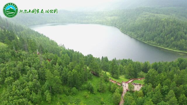 杜鹃湖驼峰岭大峡谷