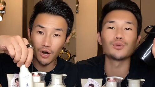 主动拿纸巾帮搽汗,阿金顺其意把头靠过去11:320分享刚大刚2022-07-28