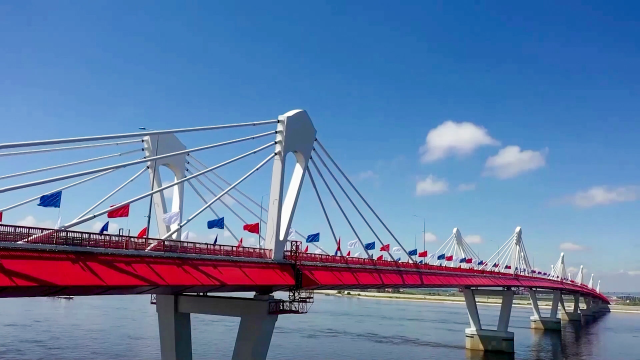 中俄开通跨境铁路大桥,86%路段在黑龙江,329米在俄罗斯