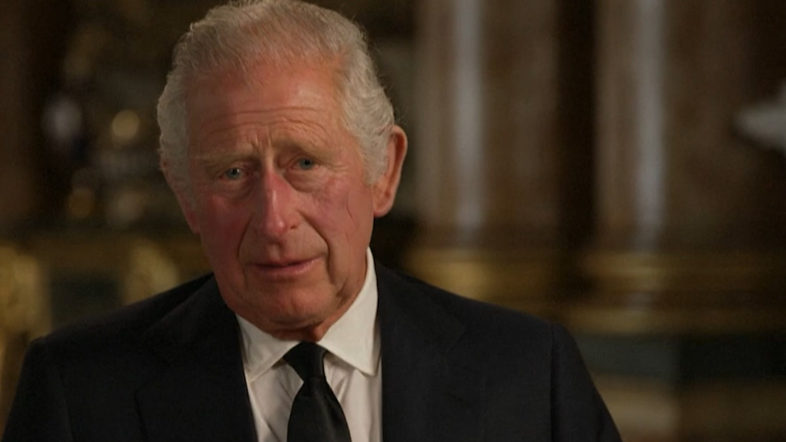 英国王电视讲话确认卡米拉为王后,威廉王子继承"威尔士亲王"头衔