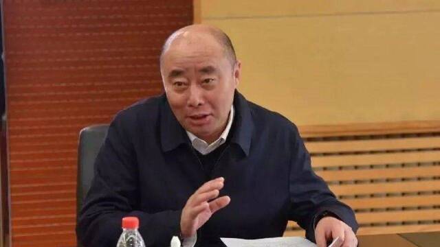 大连市原副市长,市公安局原局长杨耀威被"双开"