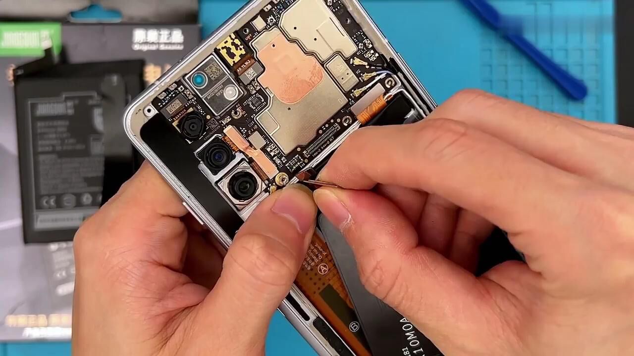 红米K40游戏增强版【BM56】更换手机电池教程_腾讯视频