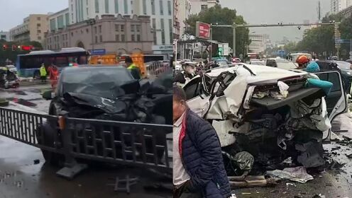 浙江台州警方通报一特斯拉连撞2车致2死1伤：肇事司机已被控制