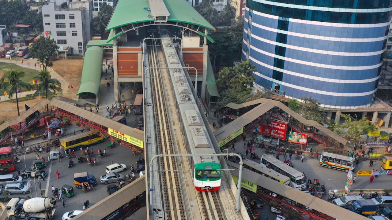 孟加拉国开通首条地铁,达卡举行通车仪式