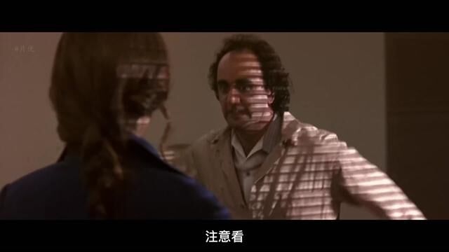 詹姆斯ⷥᦢ…隆的厕所戏,一直被模仿从未被超越!《真实的谎言》 #高分电影 #电影解说