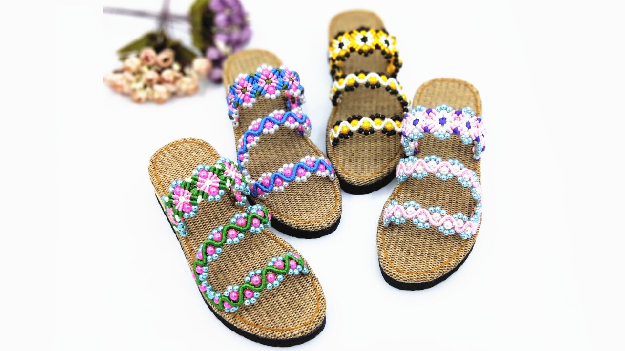 妈妈爱手工鞋珠子花拖鞋(1/2)总共两集,夏季手工凉拖鞋材料手工编织