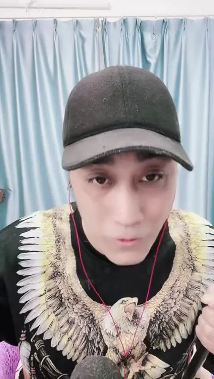 温馨时刻二胡演奏 #二胡演奏 #一把二胡拉一生 #民族乐器 #才艺主播