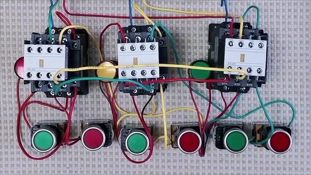 三户共用一个水泵控制线路接线方法#零基础学电工 #电气控制 #电工知识