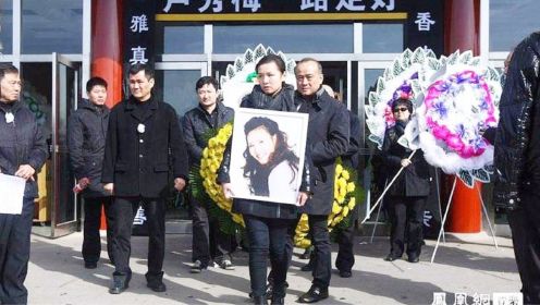 著名央视歌唱家因病去世！蔡国庆、董文华到场眼眶通红，享年55岁