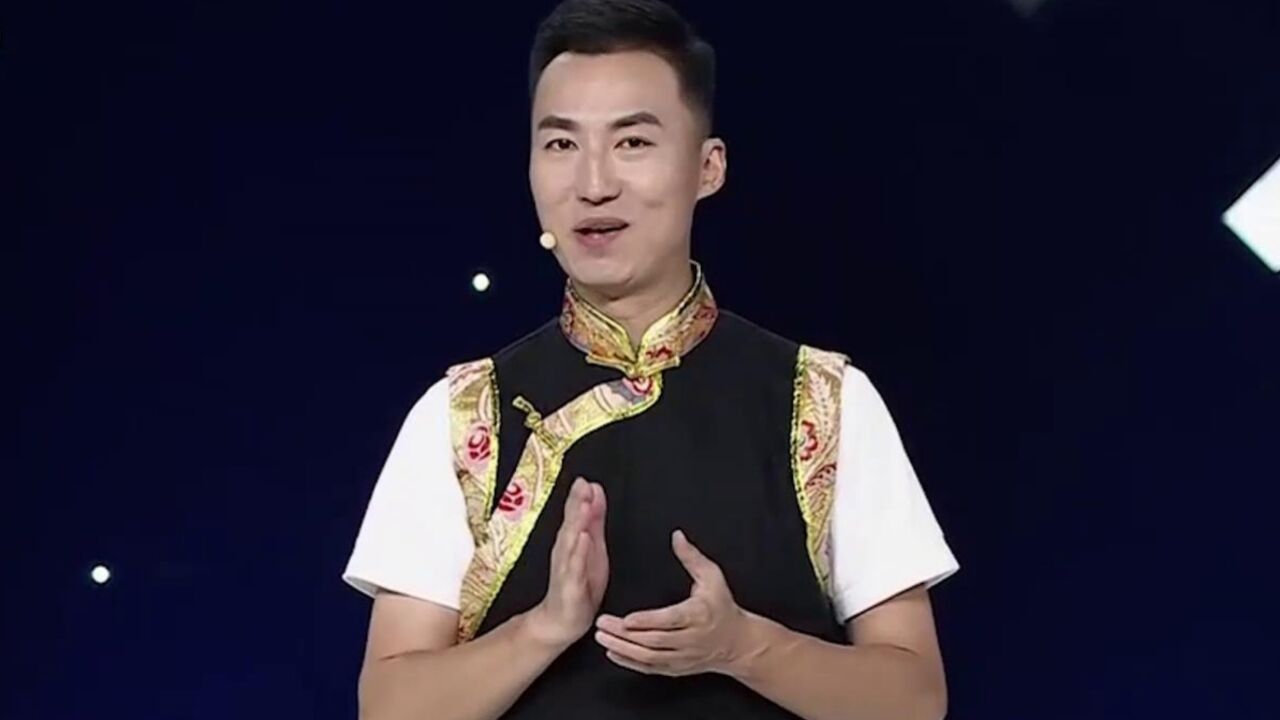 饶子龙带来民族健身舞《我是你的格桑花》