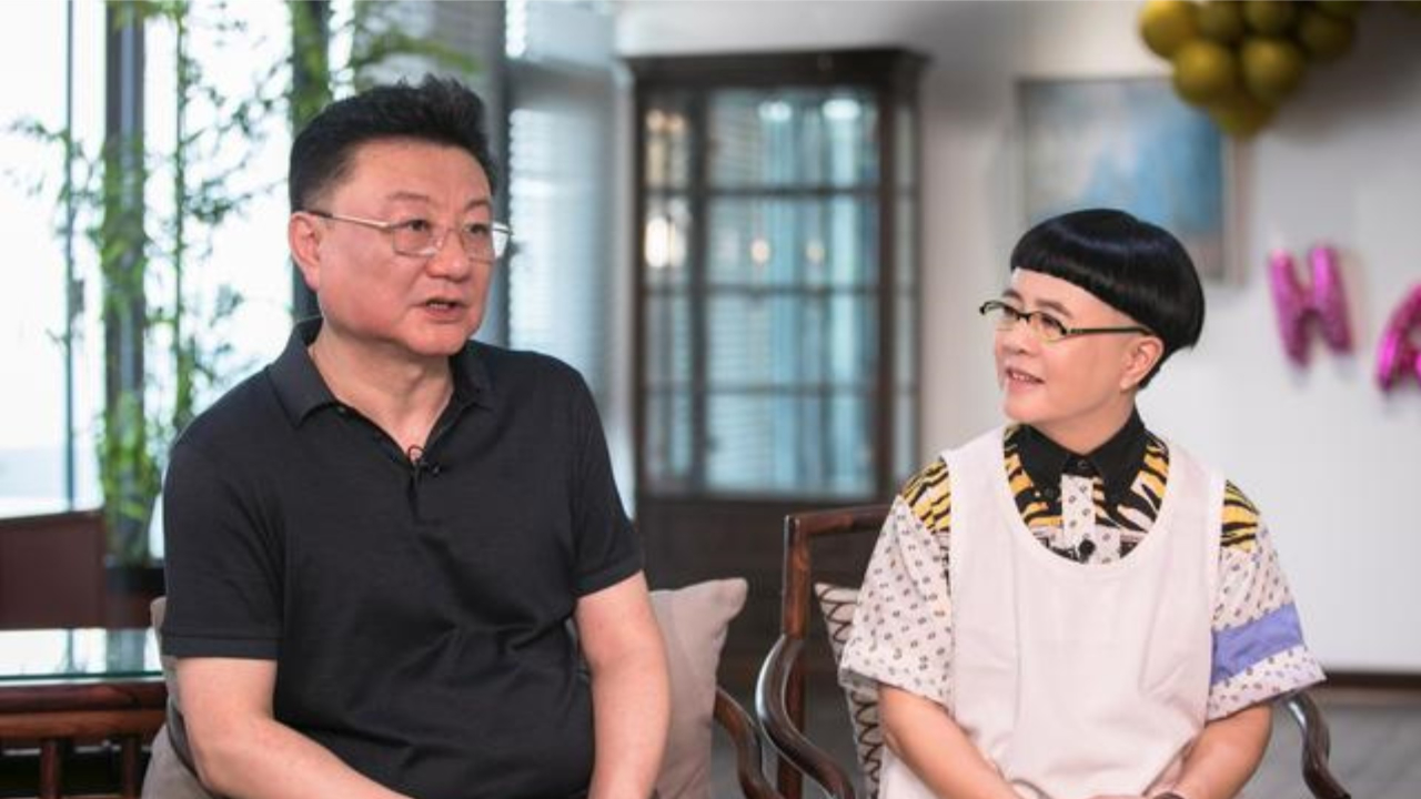 金龟子回忆第一次见家长,带扒鸡致王宁全家食物中毒,网友:好笑又心疼