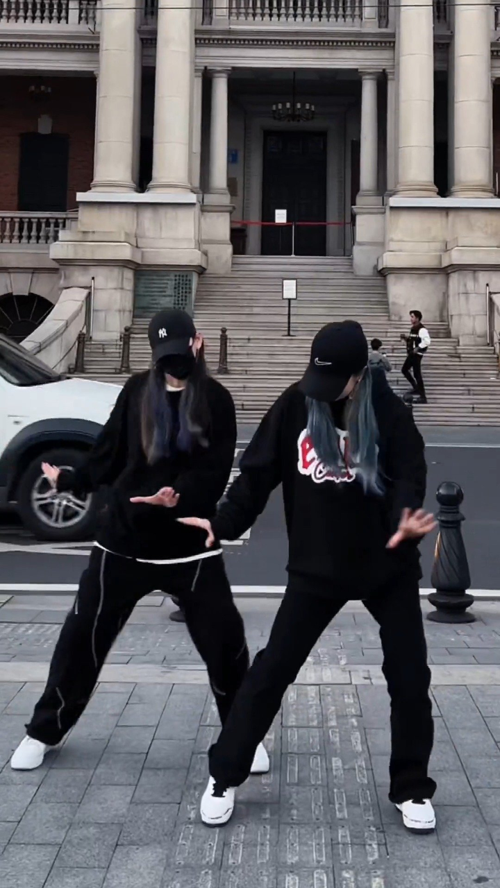 重回经典wow我舞空间_jona 好帅呦变装挑战 变装