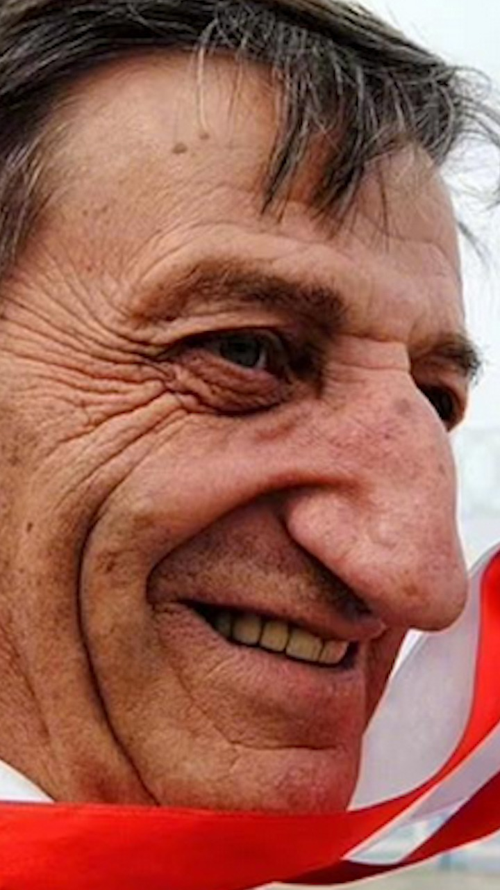 世界上鼻子最长的人去世了,曾称能闻到别人闻不到的气味