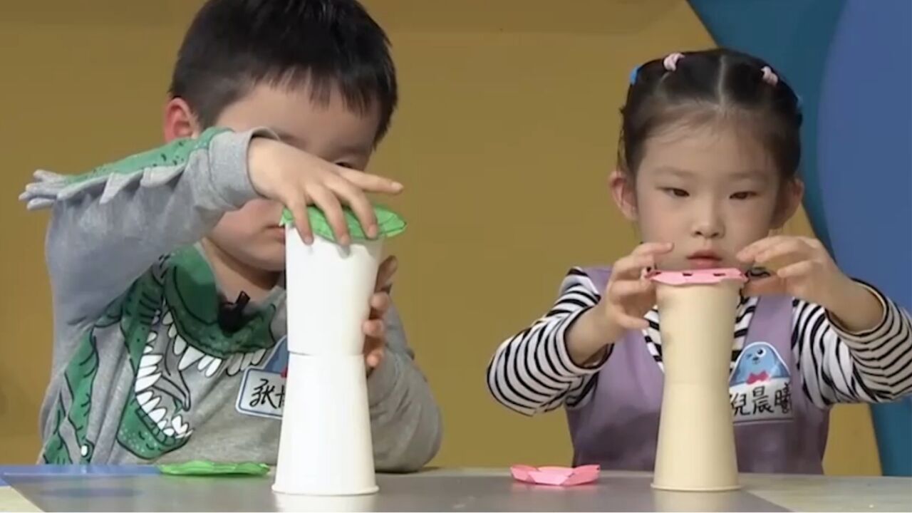 巧巧手手工屋,跟随老师,用纸杯做一个乐器