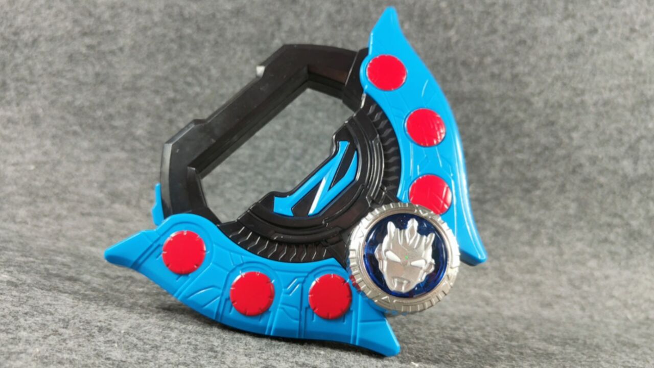 灵动创想 魔幻陀螺之奥特英雄 泽塔升华器