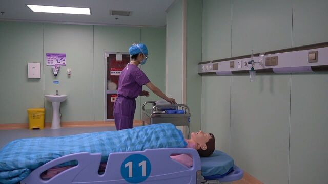 单人CPR操作演示