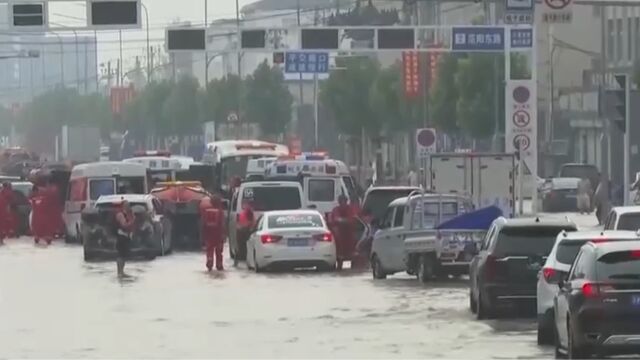 河北涿州白沟河水位上涨,城市道路积水