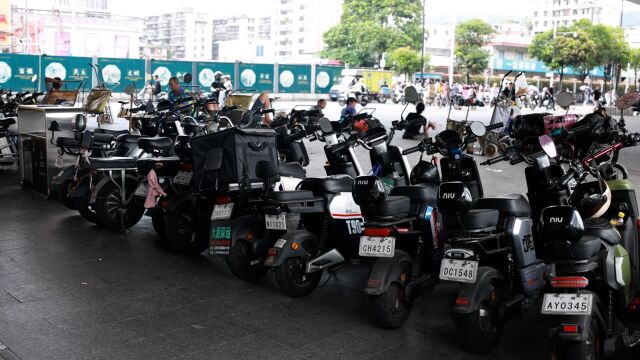 广州将调整电动车充电收费标准,有市民称现状仍有待完善