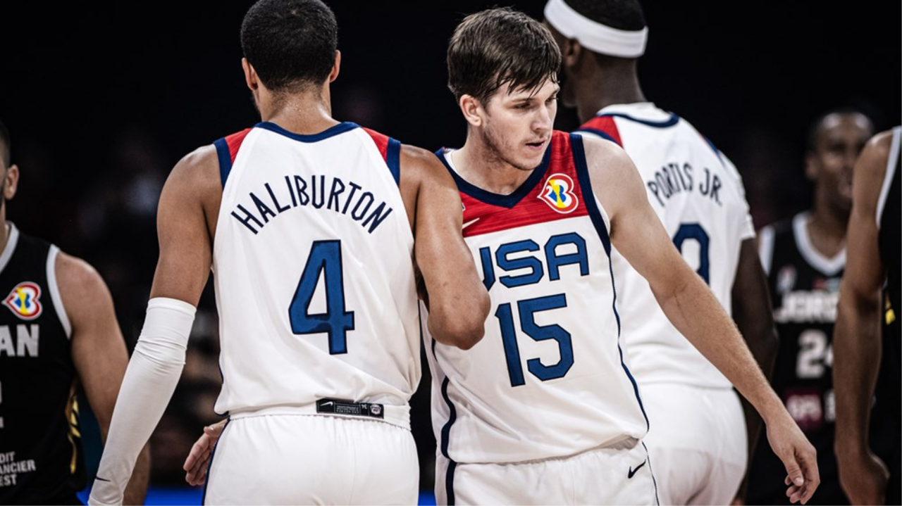 里夫斯战约旦集锦:持球撤步三分如库里 飞天补篮嗨翻全场