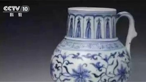 景德镇的御窑厂烧造的青花瓷，在中国陶瓷发展史中，占有十分重要的地位